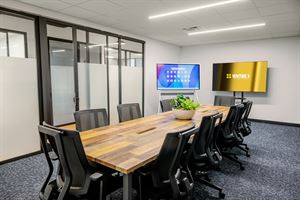 Skyline Room  (Large Conference Room Up to 10 people)