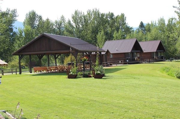 Anglers Lodge and Cabins