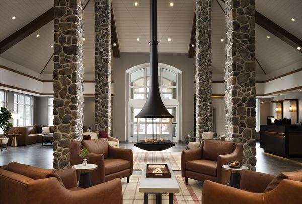 Inn at Bellefield / Hyde Park