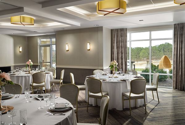 Inn at Bellefield / Hyde Park