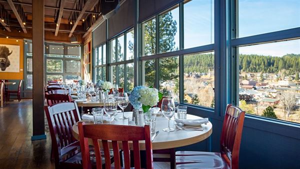 Cottonwood Restaurant & Bar