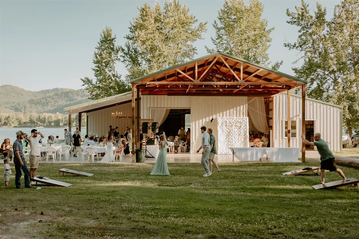 Grand Pend Oreille Weddings