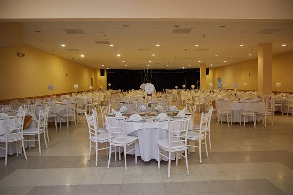 Elegance Banquet Hall & Event Decor