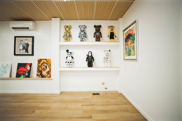 LARAMERCHI Event Gallery