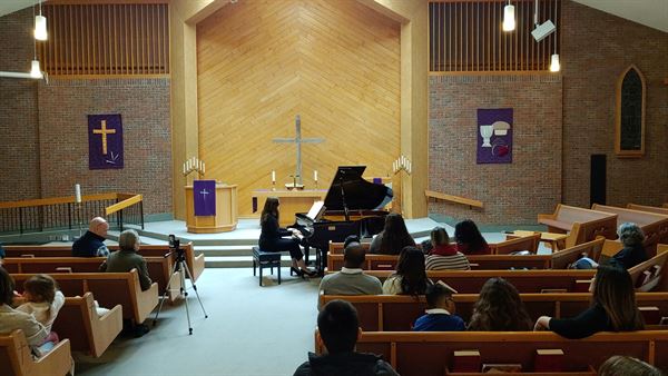 Hannah  Salamon-Vegh Event Pianist