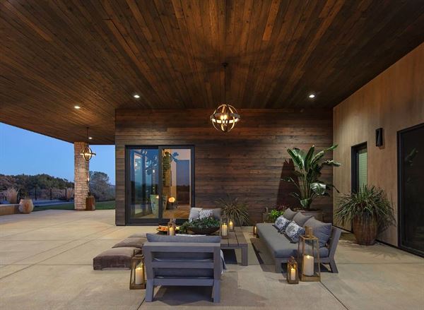 Black Oak Mountain Vineyards