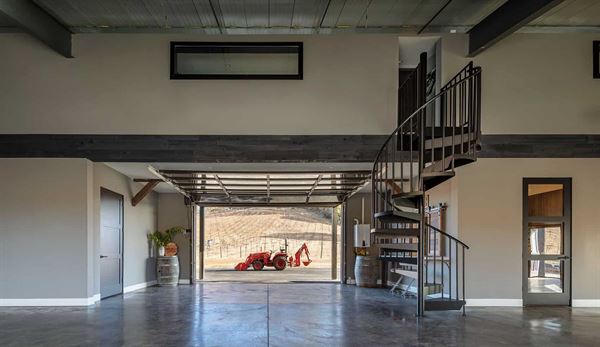 Black Oak Mountain Vineyards