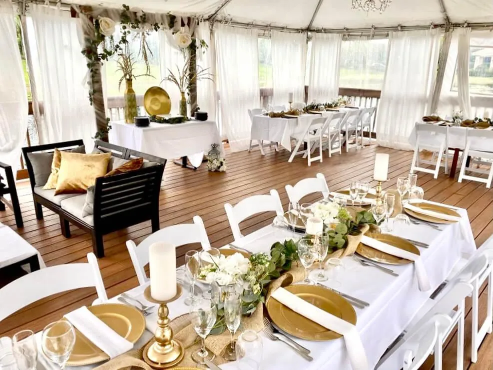 Déjà Blue Restaurant