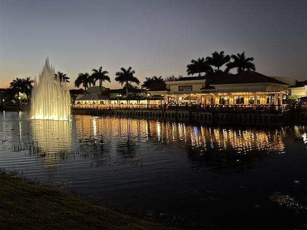 Déjà Blue Restaurant