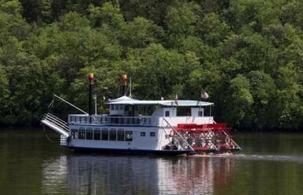 Maxson Restaurant & Riverboat