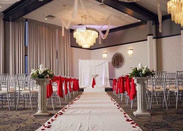 Georgios at Quality Inn & Suites