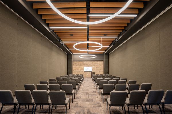 Oak Crossing Event Center