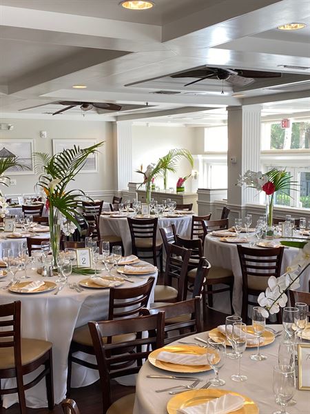 Tarpon Cove Yacht & Racquet Club