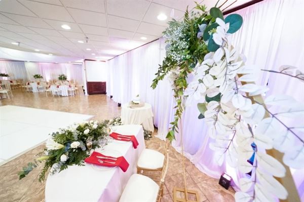 CASA BELLA The Venue