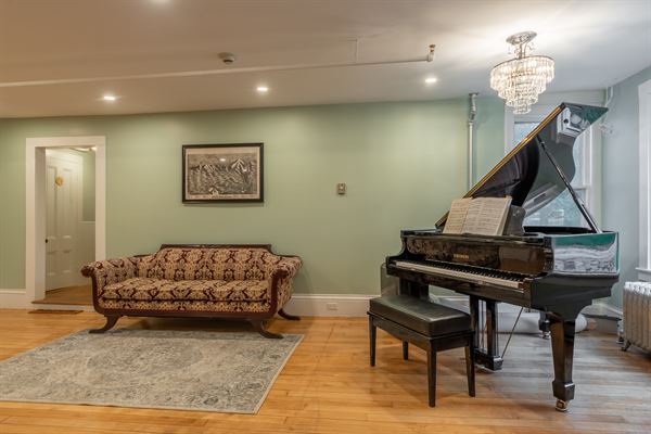 Cranmore Mountain Lodge