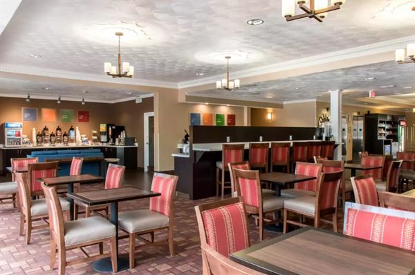 Comfort Suites Montage Mountain