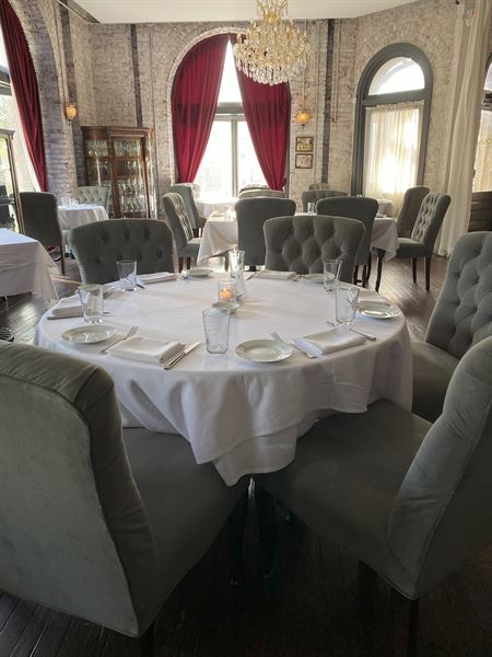 Cicala & Sorellina at The Divine Lorraine