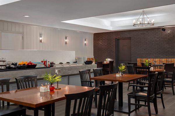 Ramada Hotel Downtown Calgary