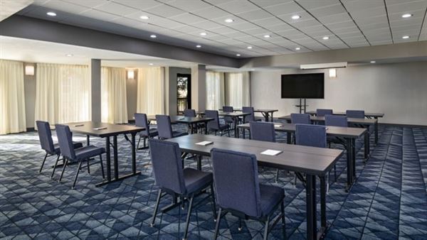 Courtyard Austin The Domain Area