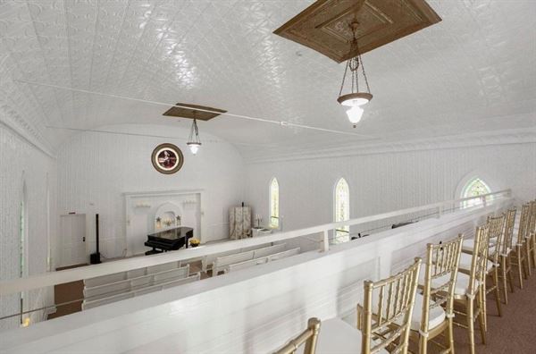 Canby Wedding Chapel