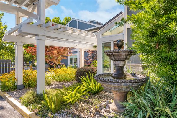 Up Valley Inn & Hot Springs