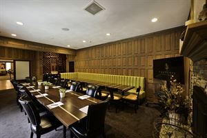 Club Room/War Room