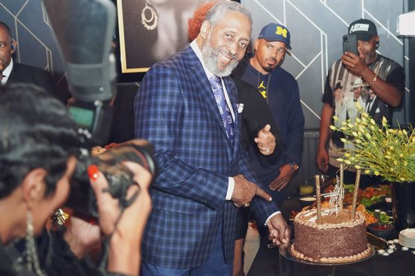 Soul on Ice "Detroit's Drinking Den"