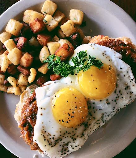 John King Grill & Dueling Piano Bar