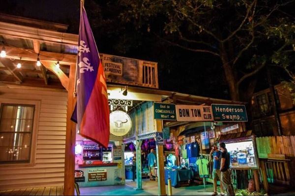 Blue Moon Saloon and Guest House