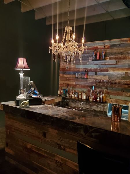Artisan Craft Bar