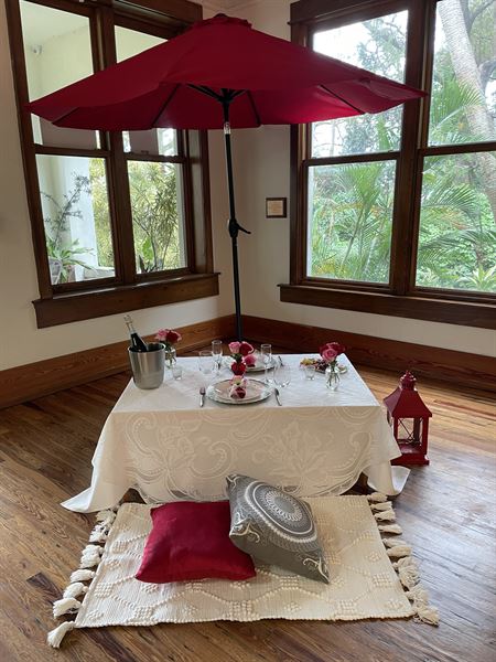 Lights Camera Selfies Balloon Studio