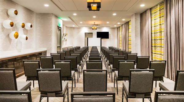 Hampton Inn & Suites Miami Wynwood Design District