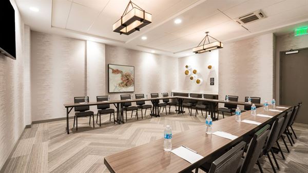 Hampton Inn & Suites Miami Wynwood Design District