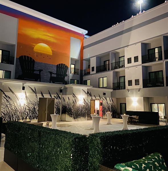 Cambria Hotel St. Petersburg - Madeira Beach