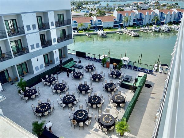 Cambria Hotel St. Petersburg - Madeira Beach