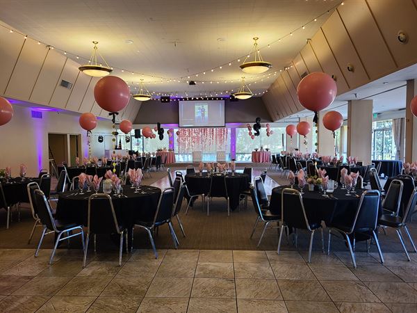 Gilroy Lodge on the Hill