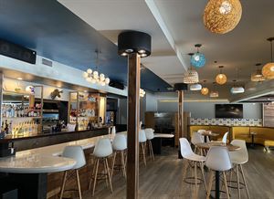 Pinz Restaurant + Bar