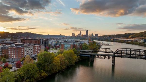 SpringHill Suites Pittsburgh Southside Works