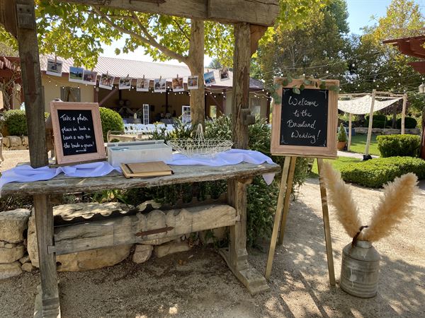 Four Sisters Ranch - Winery & Event Venue