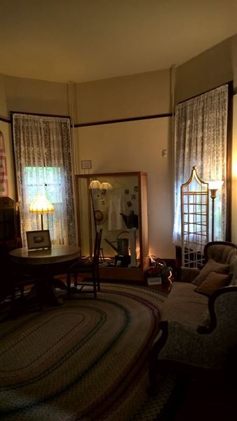 Shelton McMurphey Johnson House