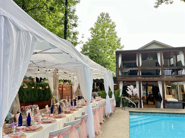 L'Eau Hill House: Resort-Style Event Space
