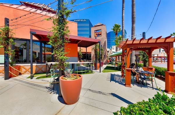 Mercato at Sorrento Court