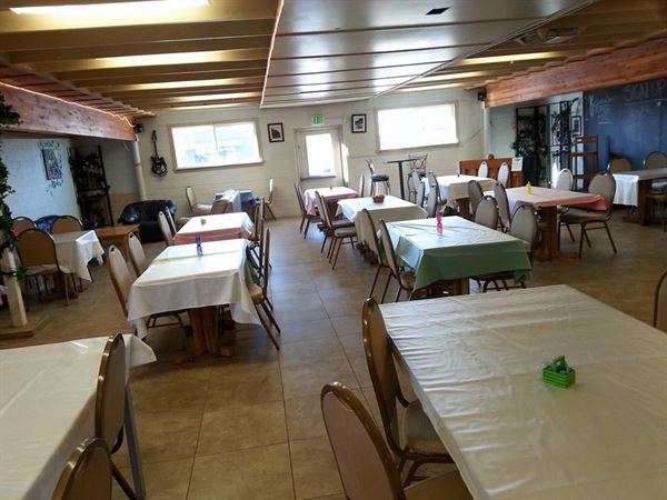 Kafeneio Coffeehouse