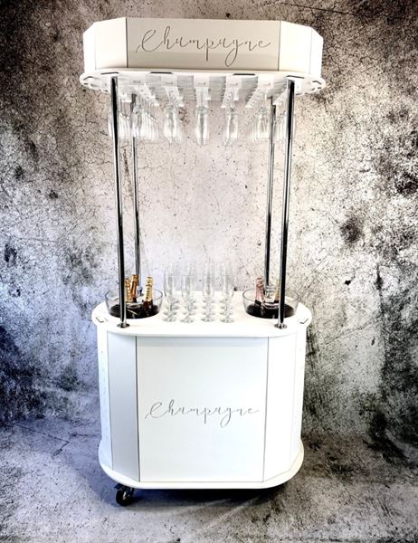 The Luxe Zone Flower Wall Rental