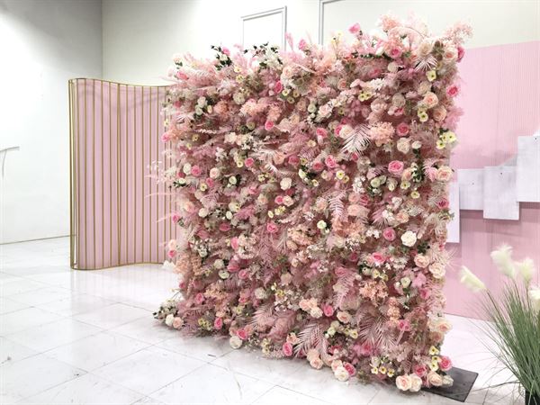 The Luxe Zone Flower Wall Rental