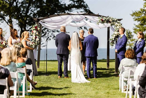 Lake Shore Country Club