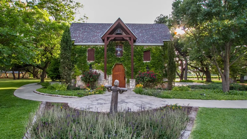 Chapel in the Vineyard