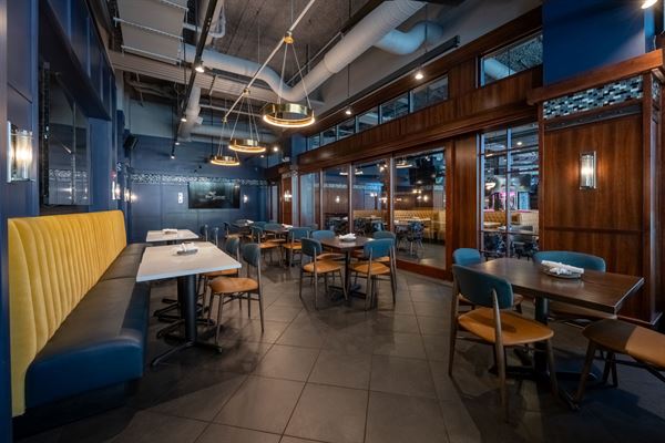 Bar Louie - The Gulch