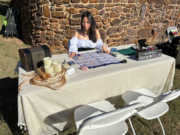 Linh Vu - Fortune Teller