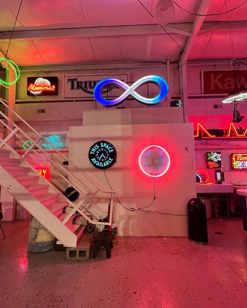 Neon Museum of St. Louis